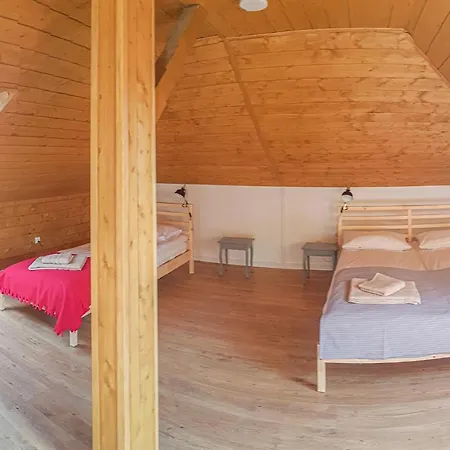 2 Bedroom Stunning Apartment In Gizycko * Pierkunowo